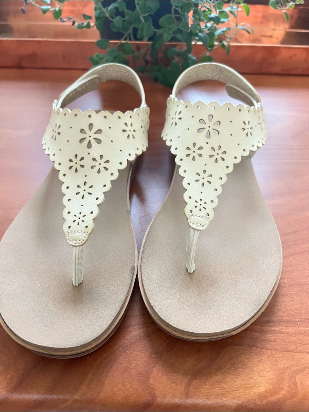 Women's Cream Floral Cutout Thong Sandals